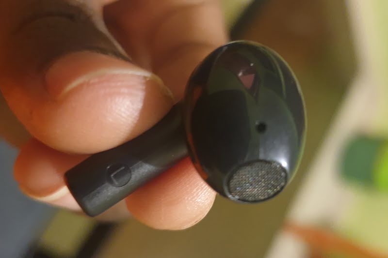 Oraimo Riff 2 earbuds